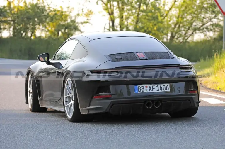 Porsche 911 ST 2024 - Foto Spia 31-05-52023 - 7