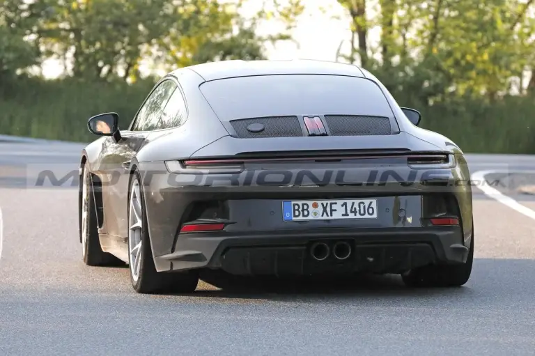 Porsche 911 ST 2024 - Foto Spia 31-05-52023 - 9