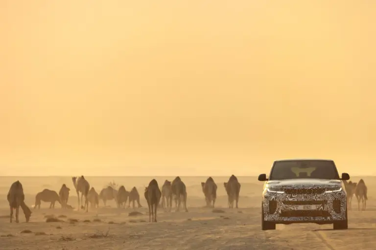 Range Rover Sport SV 2024 - 25