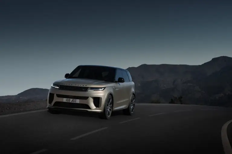 Range Rover Sport SV 2024 - 44