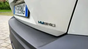 Peugeot 408 2023: come va