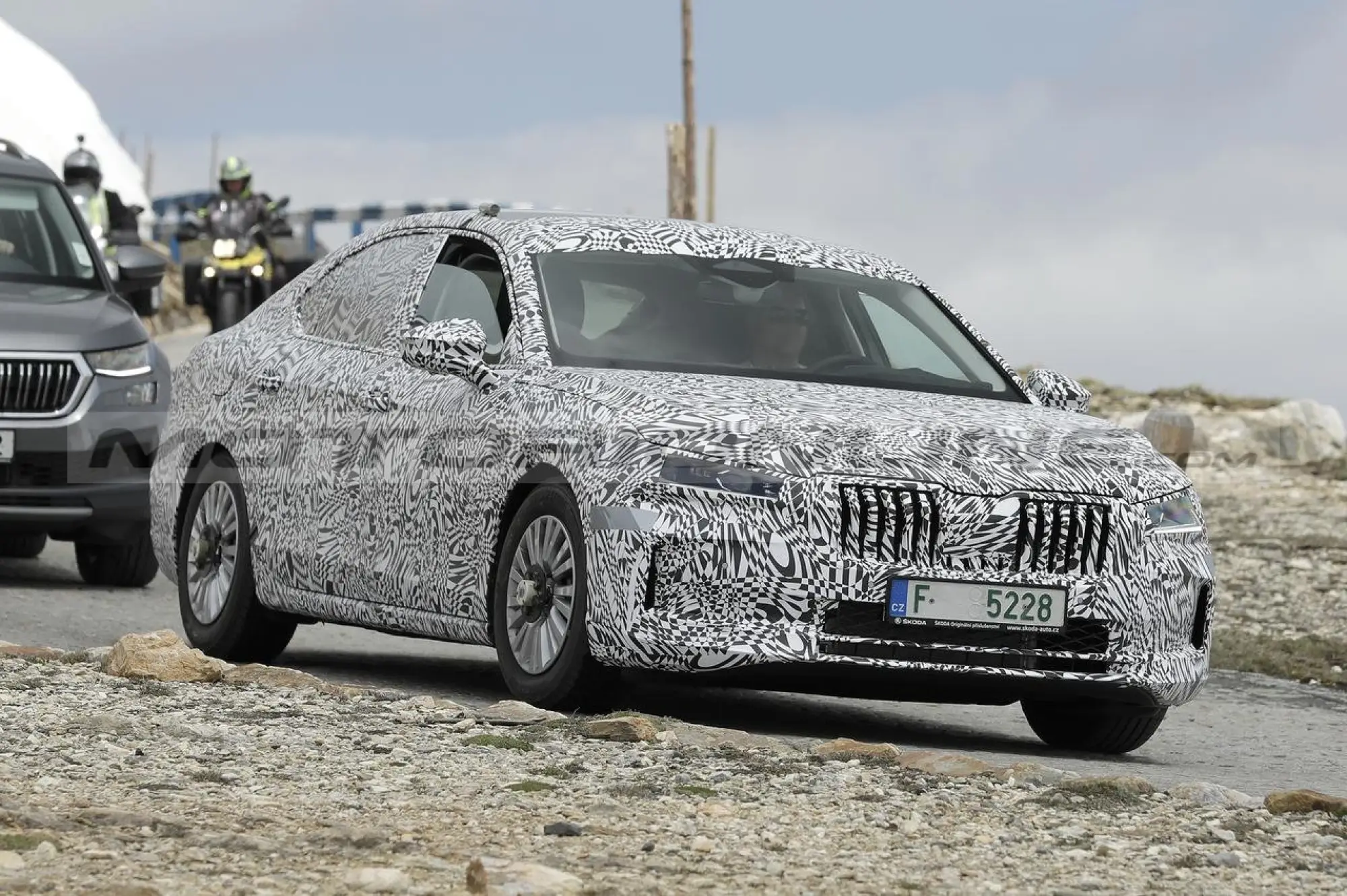 Skoda Superb 2024 - Foto Spia 01-06-2023 - 15