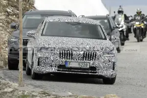 Skoda Superb 2024 - Foto Spia 01-06-2023