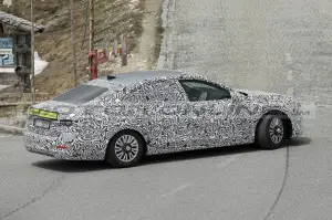 Skoda Superb 2024 - Foto Spia 01-06-2023