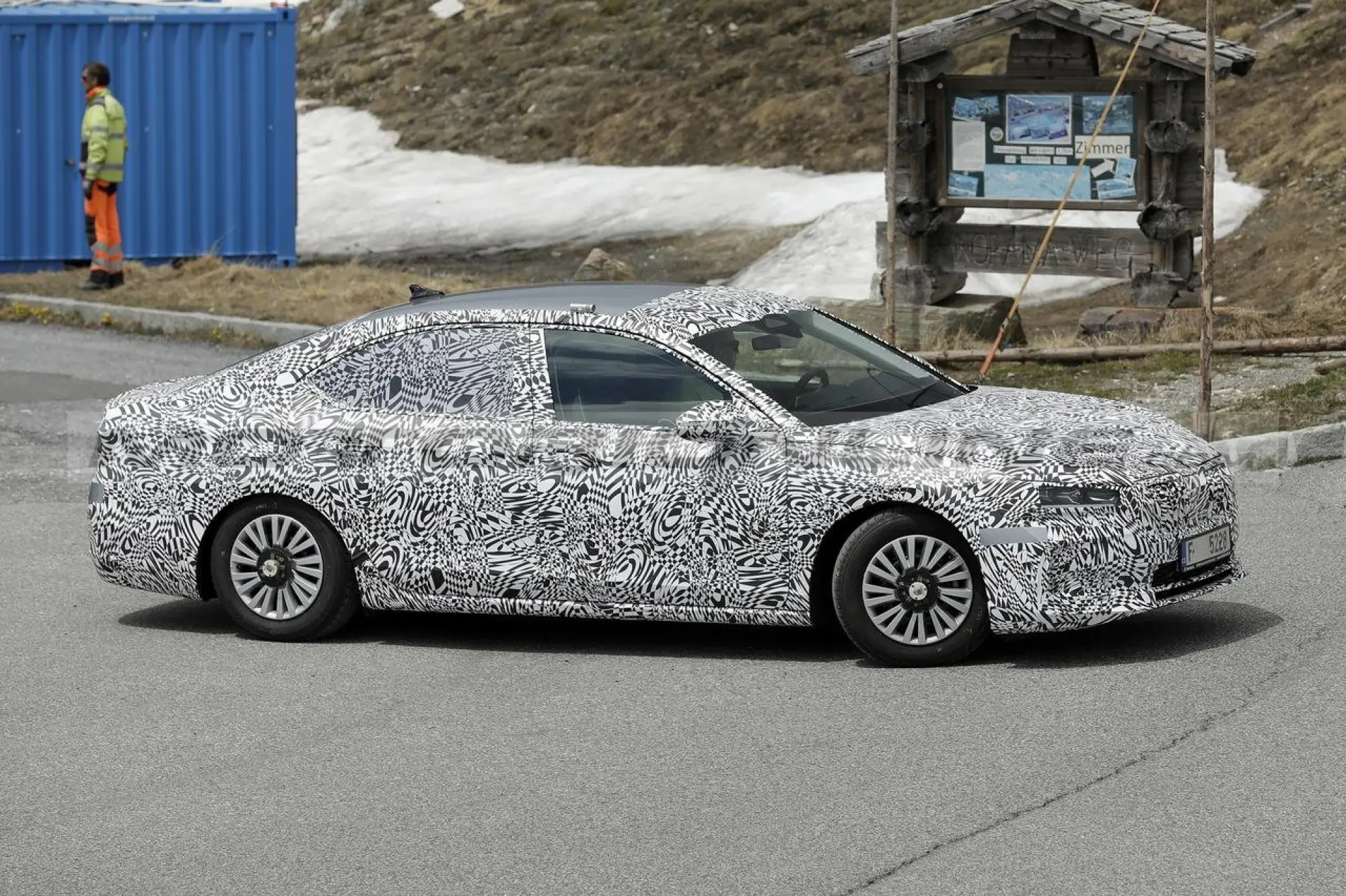 Skoda Superb 2024 - Foto Spia 01-06-2023 - 26