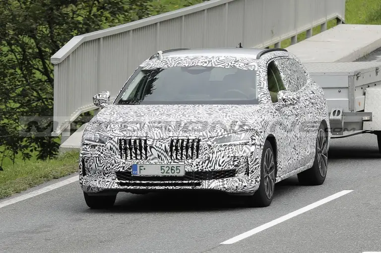 Skoda Superb 2024 - Foto Spia 01-06-2023 - 36