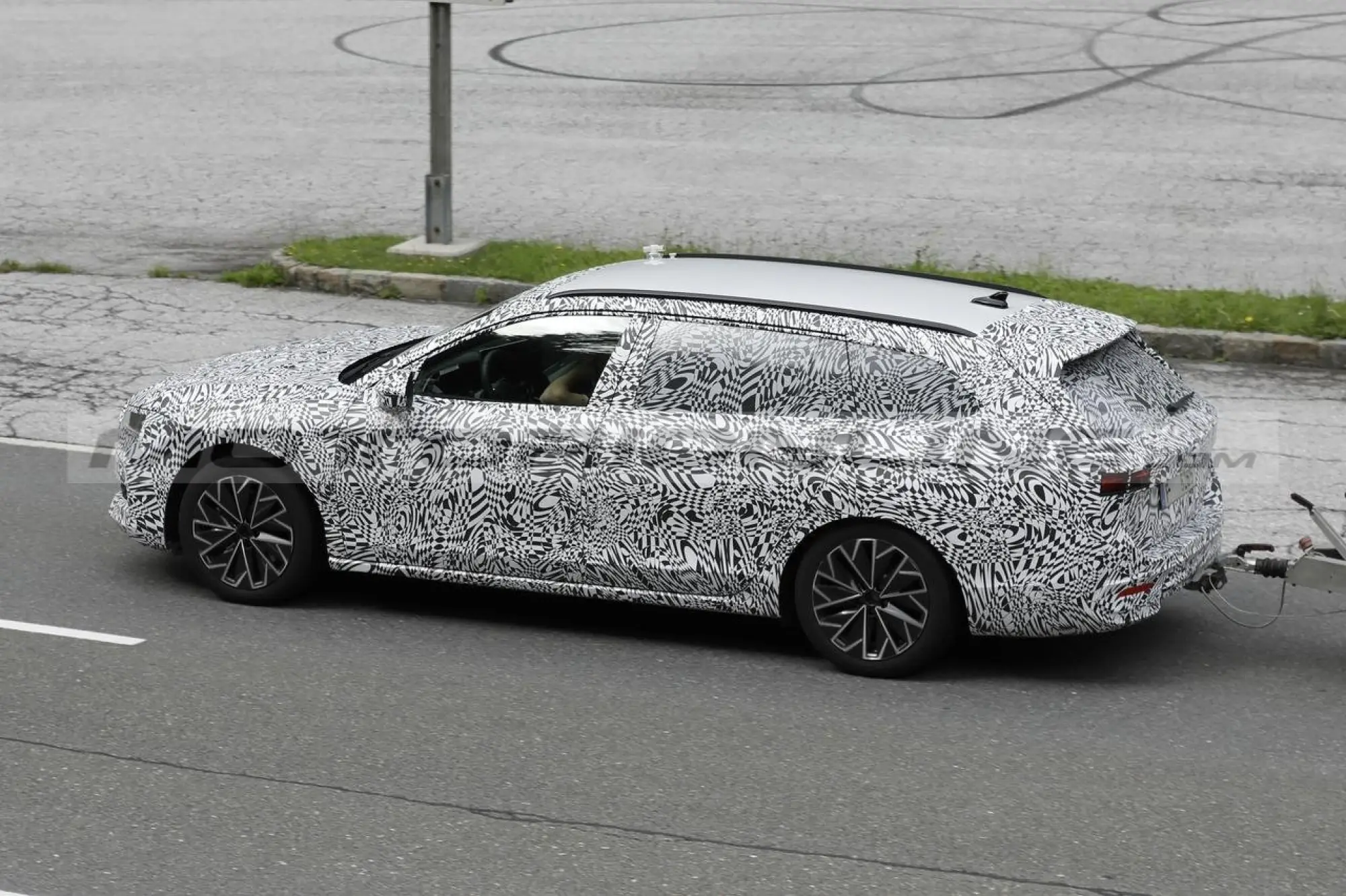 Skoda Superb 2024 - Foto Spia 01-06-2023 - 33