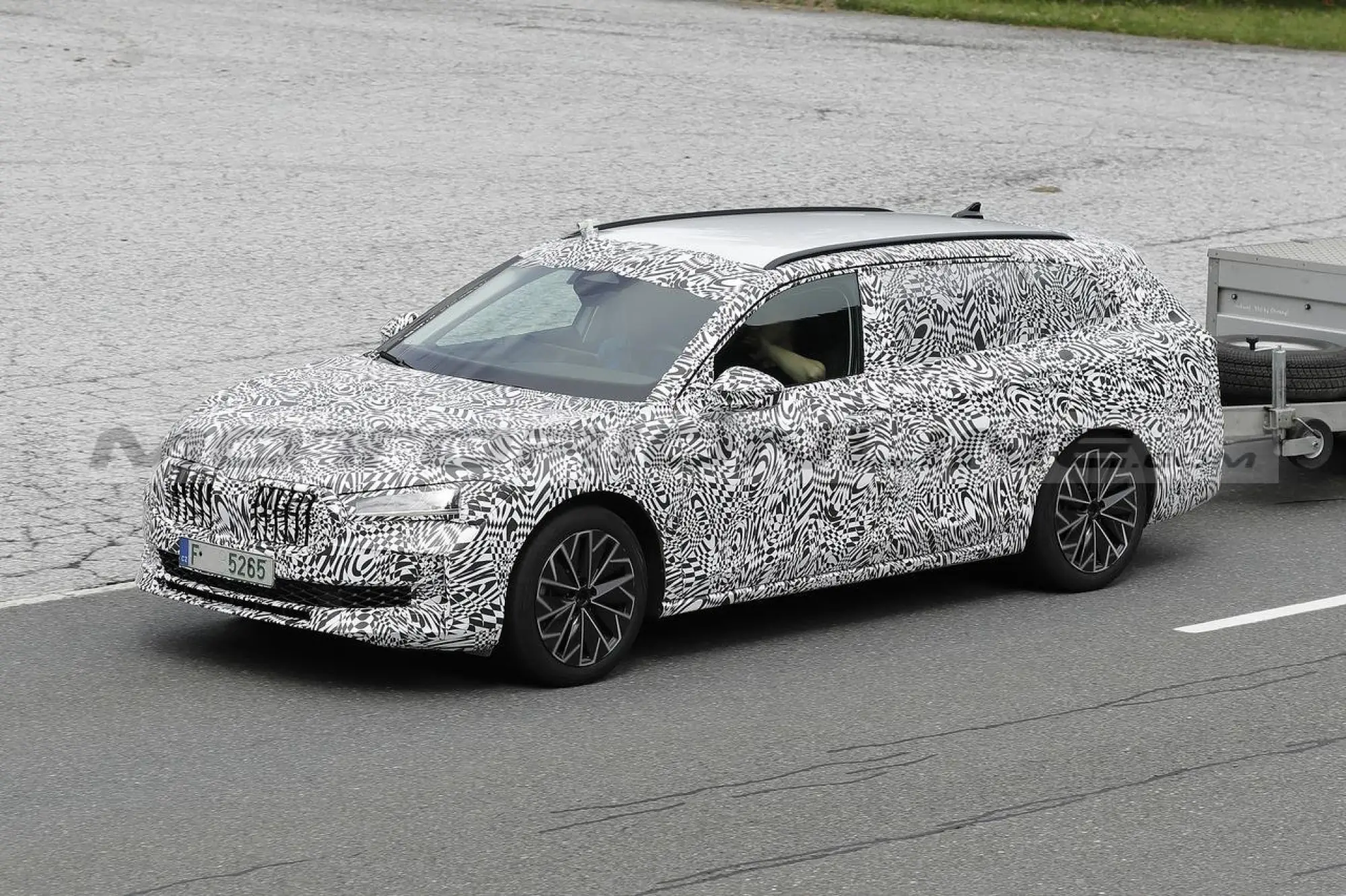 Skoda Superb 2024 - Foto Spia 01-06-2023 - 35