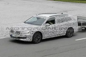 Skoda Superb 2024 - Foto Spia 01-06-2023