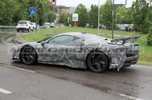 Ferrari SF90 LM - Foto Spia 02-06-2023 - 15