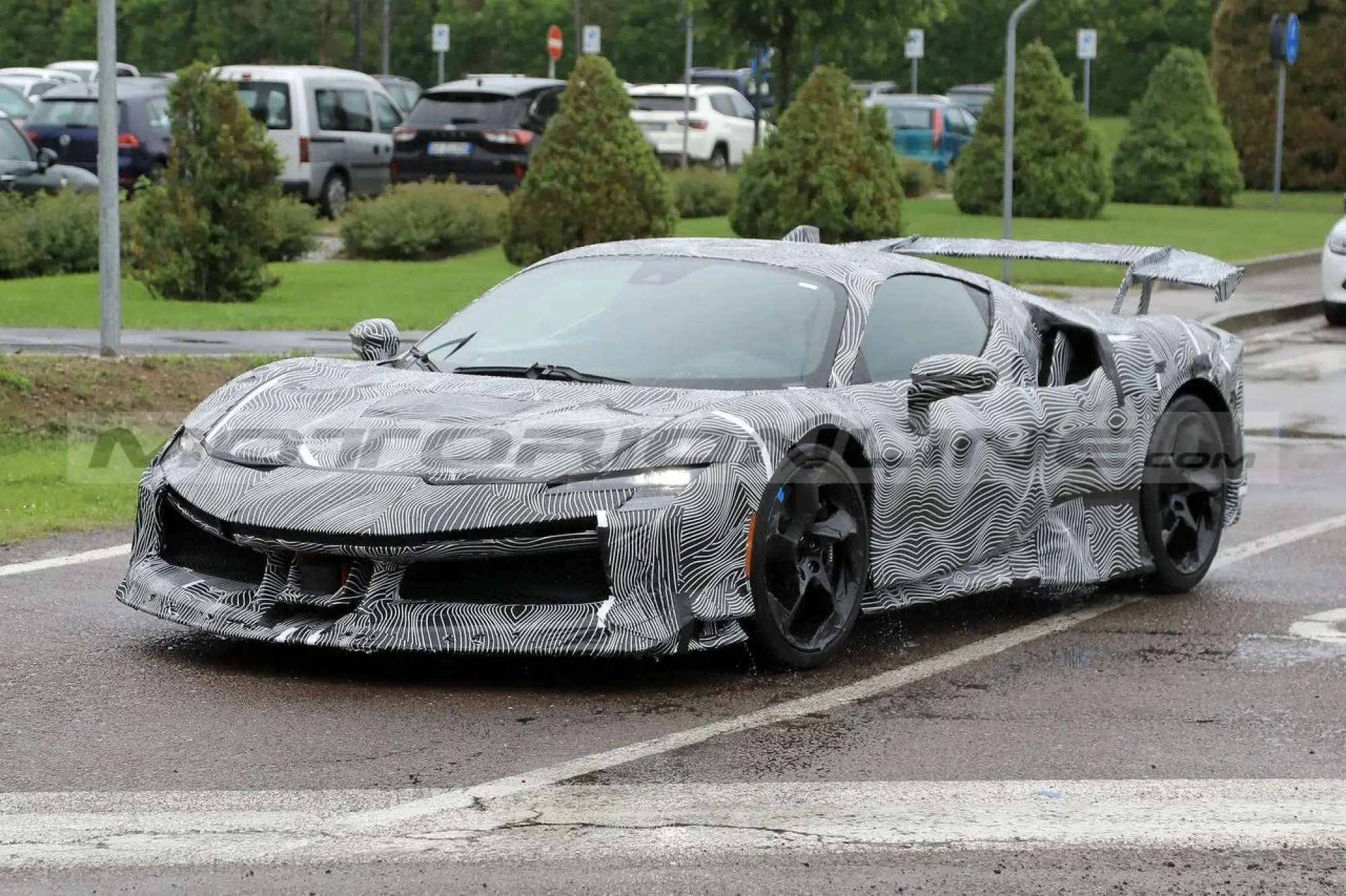 Ferrari SF90 LM - Foto Spia 02-06-2023 - 4