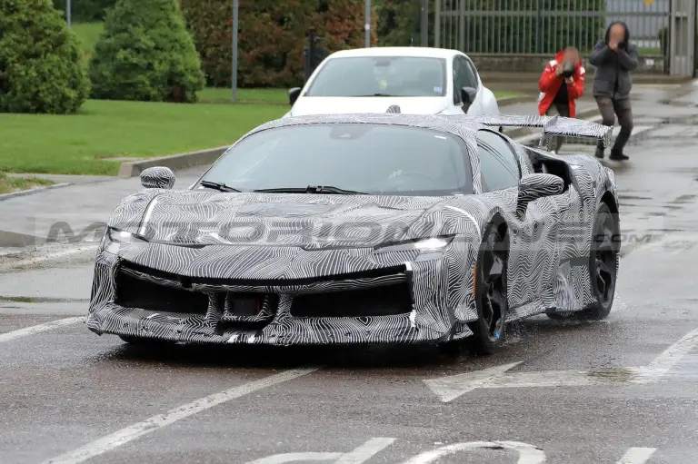 Ferrari SF90 LM - Foto Spia 02-06-2023 - 3