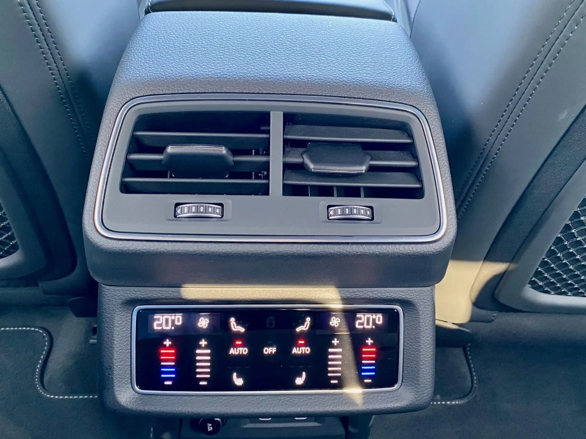 Audi SQ8 e-tron 2023 - Primo contatto - 13