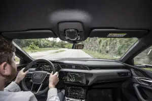 Audi SQ8 e-tron 2023 - Primo contatto - 4
