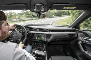 Audi SQ8 e-tron 2023 - Primo contatto - 2