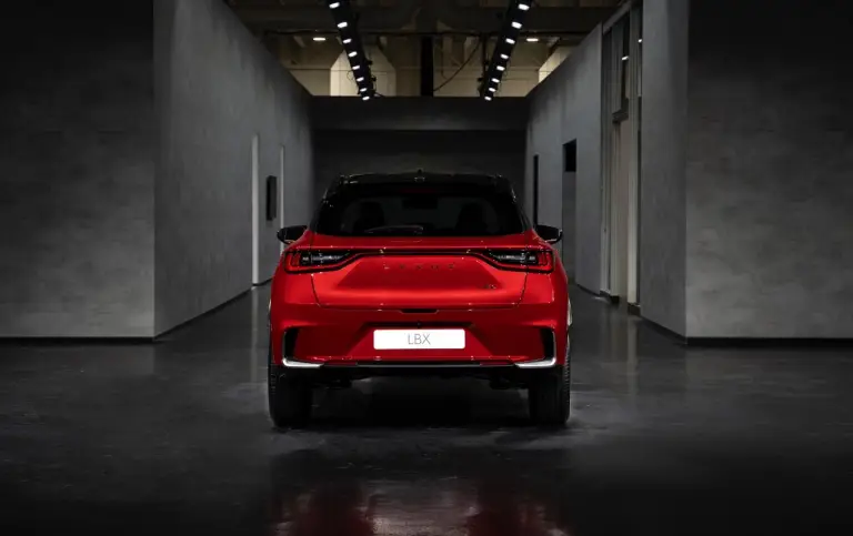 Lexus LBX - Foto ufficiali - 32