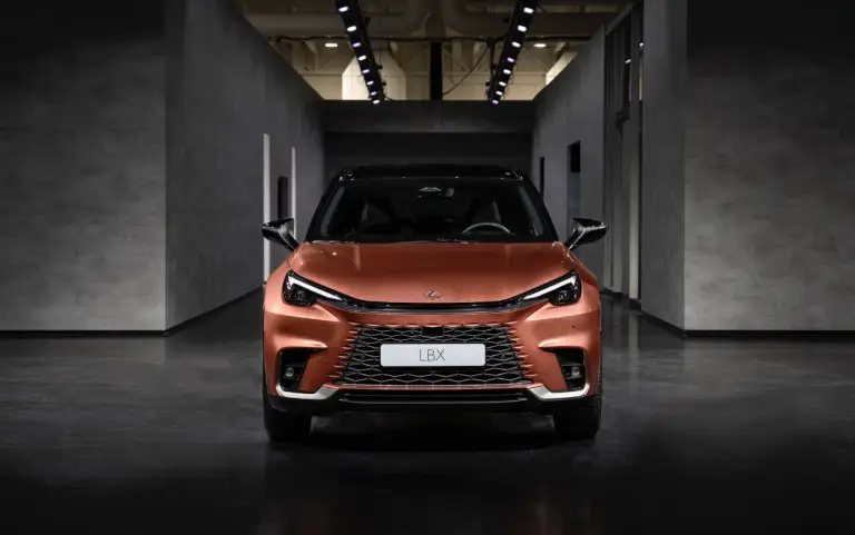 Lexus LBX - Foto ufficiali - 31