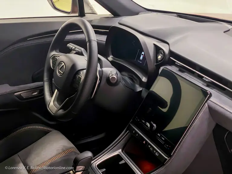 Lexus LBX 2023 - Foto dal vivo - 18