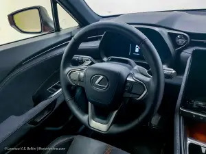 Lexus LBX 2023 - Foto dal vivo