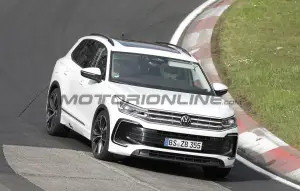 Volkswagen Tiguan 2024 - Foto spia 05-06-2023 - 2