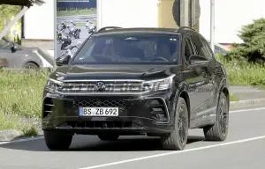 Volkswagen Tiguan 2024 - Foto spia 05-06-2023 - 16