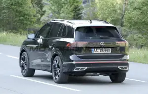 Volkswagen Tiguan 2024 - Foto spia 05-06-2023 - 18