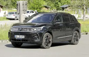 Volkswagen Tiguan 2024 - Foto spia 05-06-2023 - 11