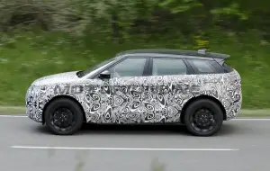 Range Rover Evoque 2024 - Foto spia 06-06-2023