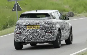 Range Rover Evoque 2024 - Foto spia 06-06-2023