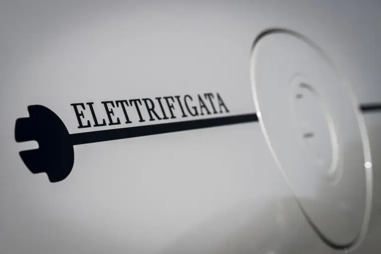 Mini Full Electric Elettrifigata - 45