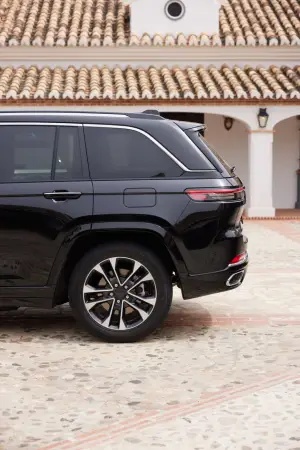 Jeep Grand Cherokee 2023 - Prova su strada
