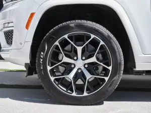 Jeep Grand Cherokee 2023 - Prova su strada