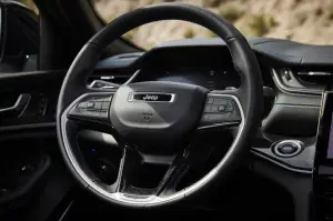 Jeep Grand Cherokee 2023 - Prova su strada