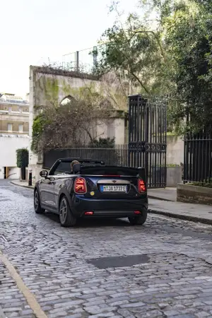 Mini Cooper SE Cabrio Londra