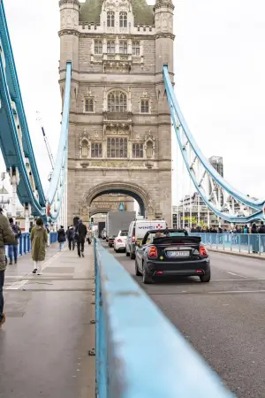 Mini Cooper SE Cabrio Londra