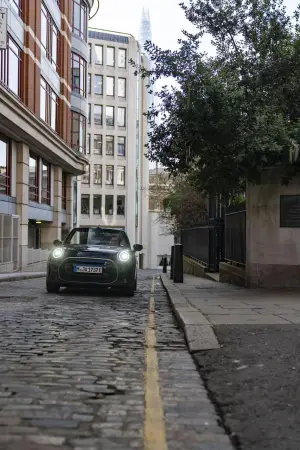 Mini Cooper SE Cabrio Londra