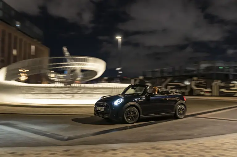 Mini Cooper SE Cabrio Londra - 50