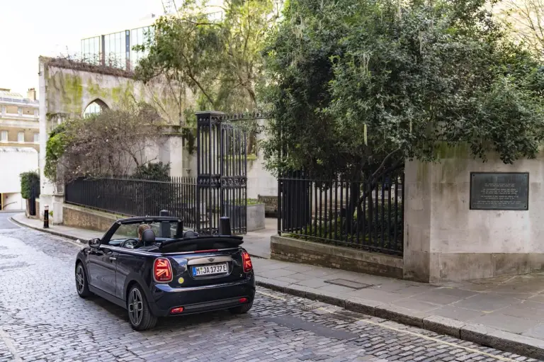 Mini Cooper SE Cabrio Londra - 68