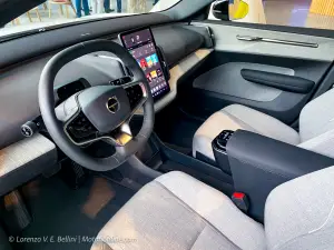 Volvo EX30 - Foto dal vivo - 12