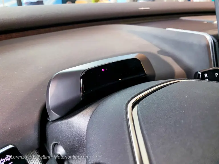 Volvo EX30 - Foto dal vivo - 14