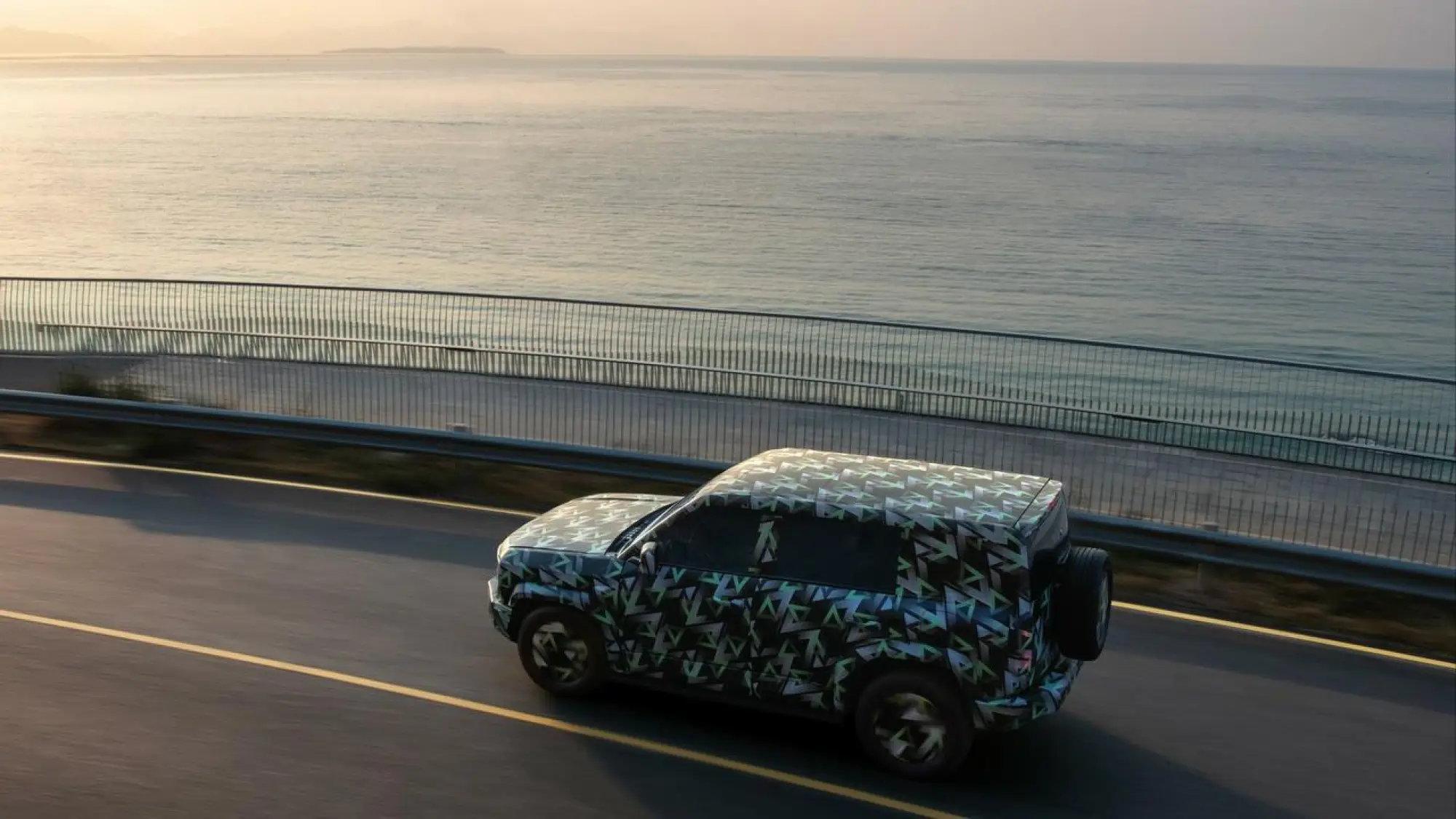 BYD Fang Cheng Bao SF teaser - 1