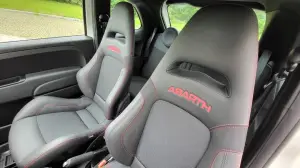 Abarth 695 Competizione 2023: come va