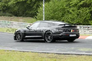 Porsche Taycan GT - Foto Spia 13-06-2023