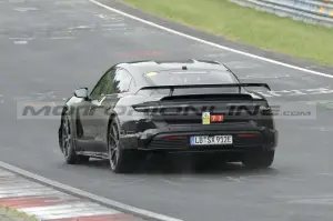 Porsche Taycan GT - Foto Spia 13-06-2023