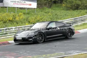 Porsche Taycan GT - Foto Spia 13-06-2023
