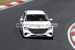 Mercedes Classe E SW - Foto spia 15-6-2023