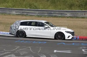 Mercedes Classe E SW - Foto spia 15-6-2023