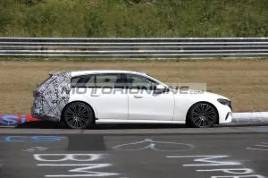Mercedes Classe E SW - Foto spia 15-6-2023