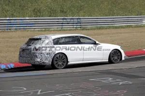 Mercedes Classe E SW - Foto spia 15-6-2023