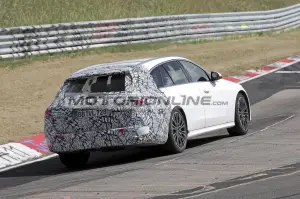 Mercedes Classe E SW - Foto spia 15-6-2023